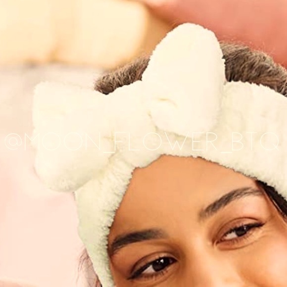 MoonFlowerBtq Accessories - Plush Microfiber Facial Spa Headband Off White